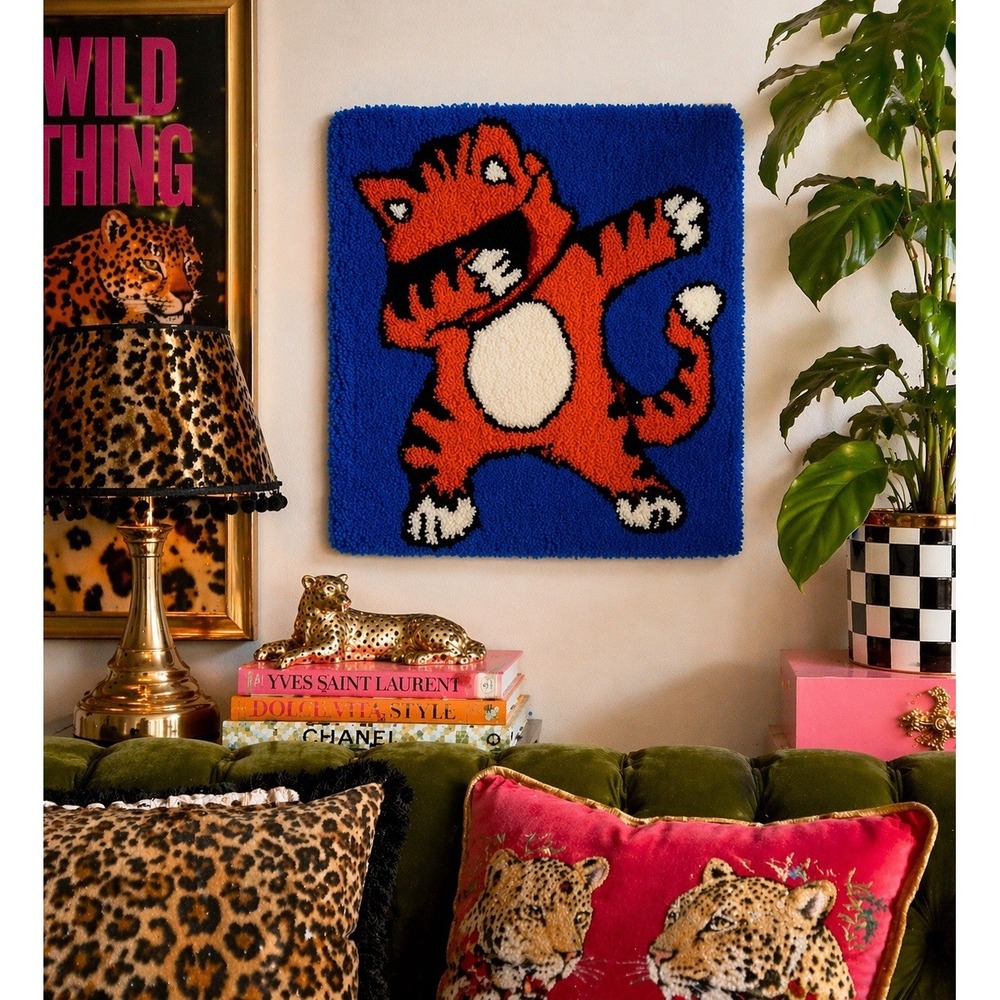 Retro Dabbing Tiger Latch Hook Rug Wall Hanging Orange Blue Funky Animal‎ Decor